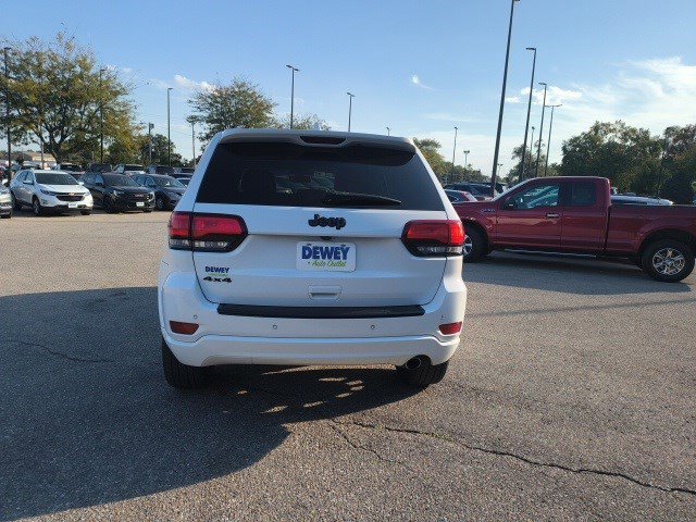 2018 Jeep Grand Cherokee Laredo photo 4