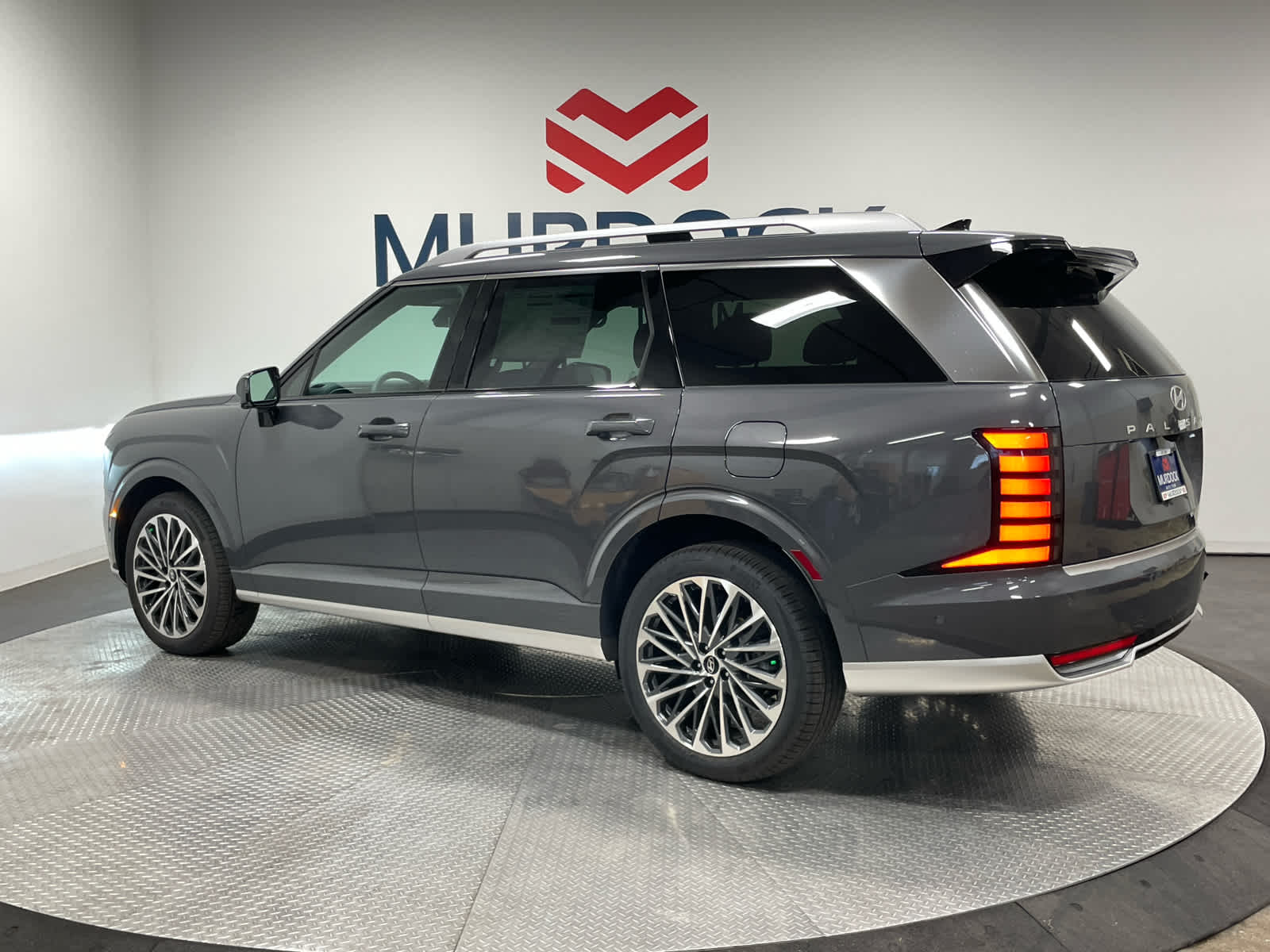 View vehicle photo 4