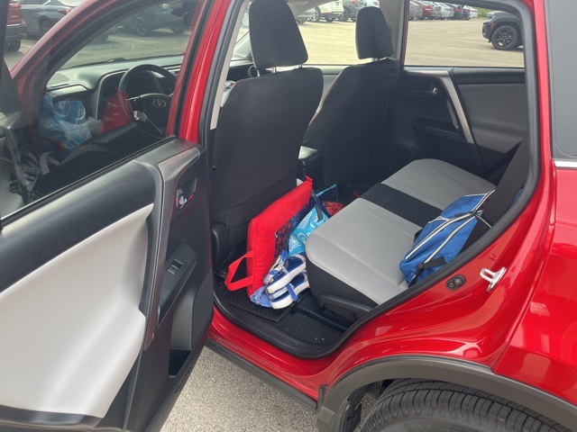 2017 Toyota RAV4 XLE photo 10