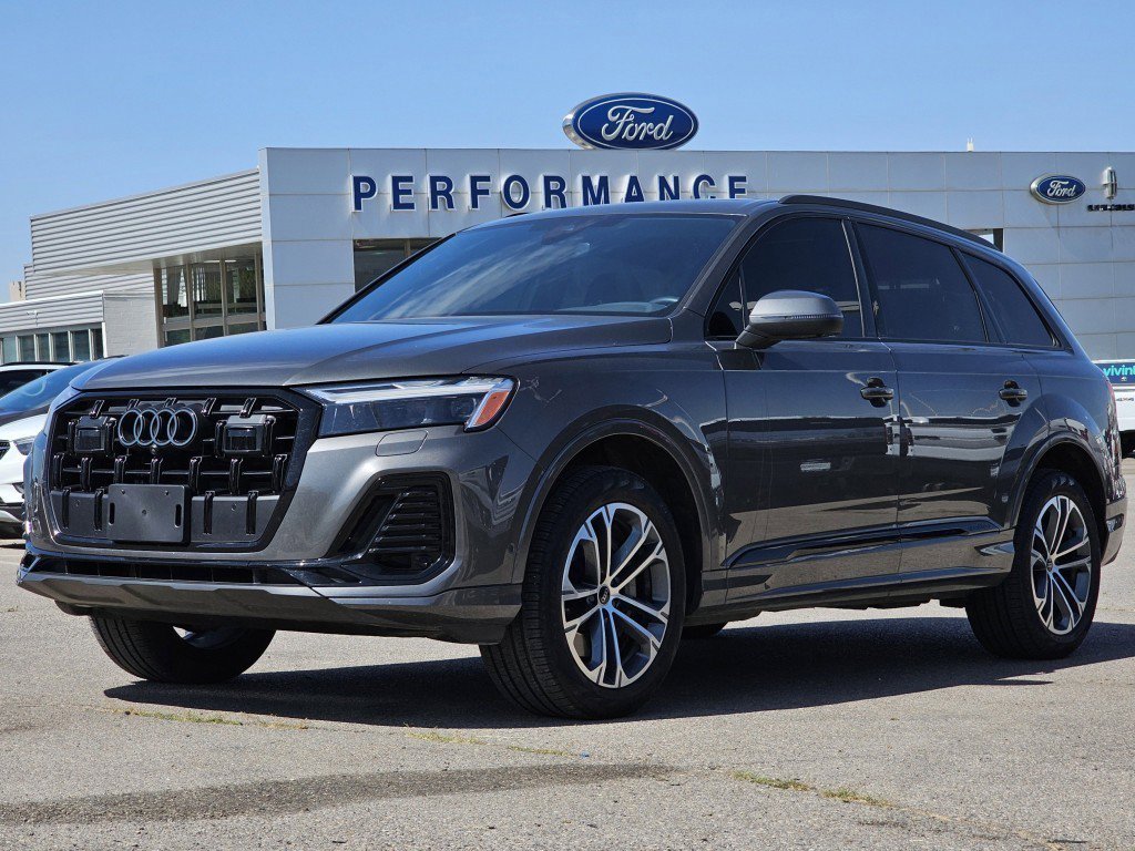 2025 Audi Q7 45 Premium Plus photo 10