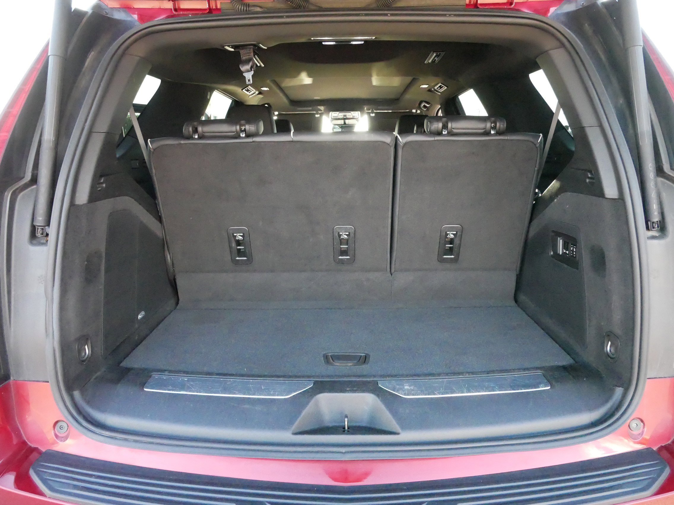 2023 Cadillac Escalade Premium Luxury photo 17