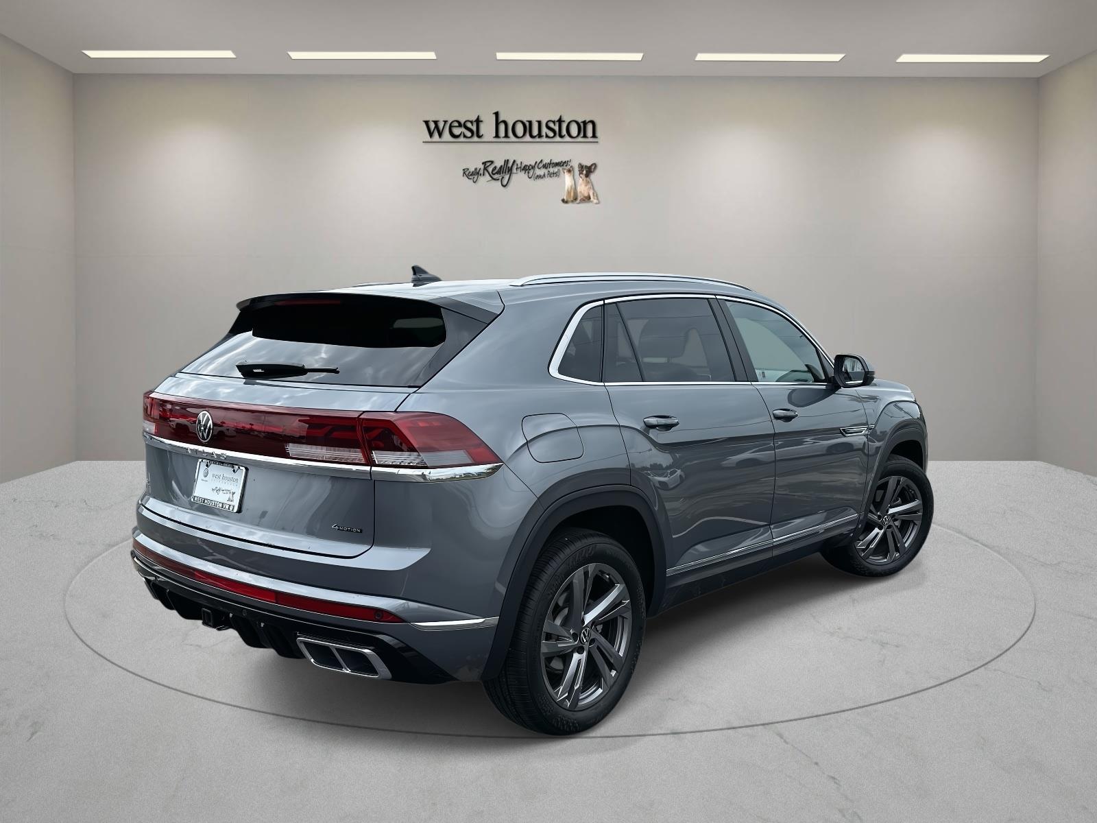 2024 Volkswagen Atlas Cross Sport SEL R-Line photo 4