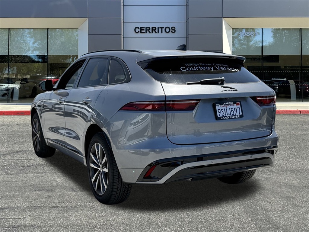 2025 Jaguar F-PACE P250 photo 5