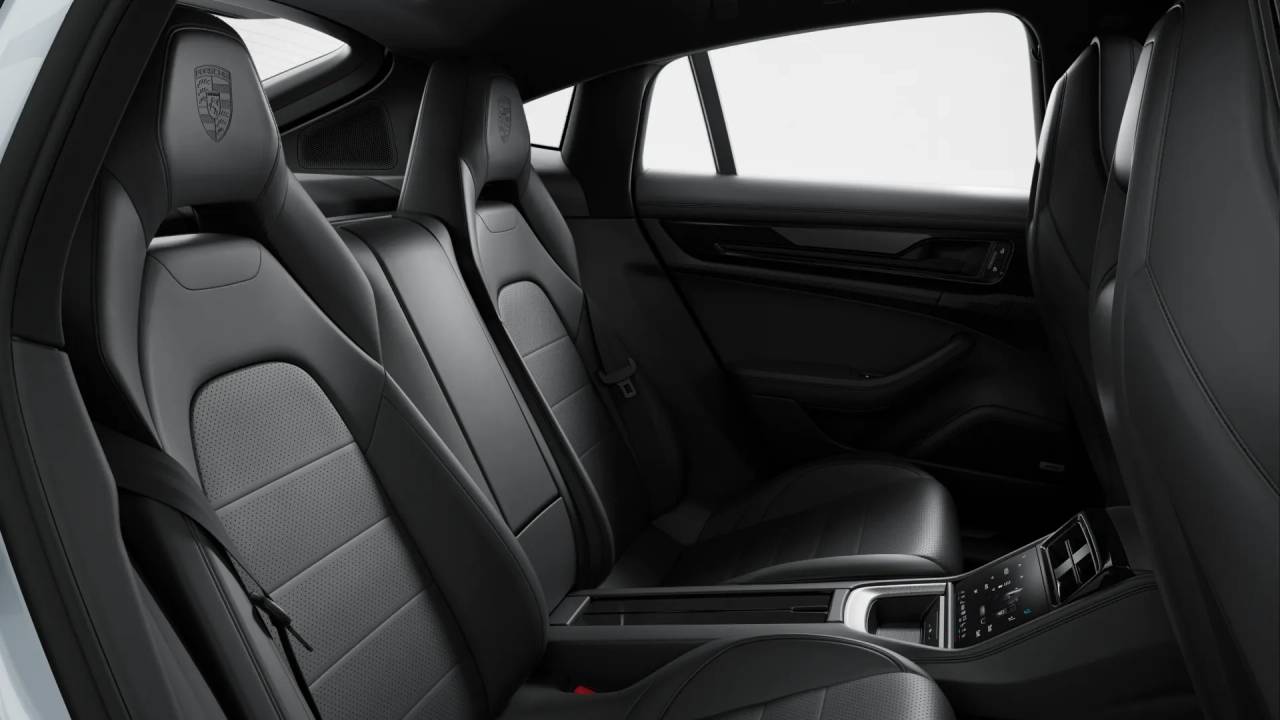 2026 Porsche Panamera 4 E-Hybrid photo 10