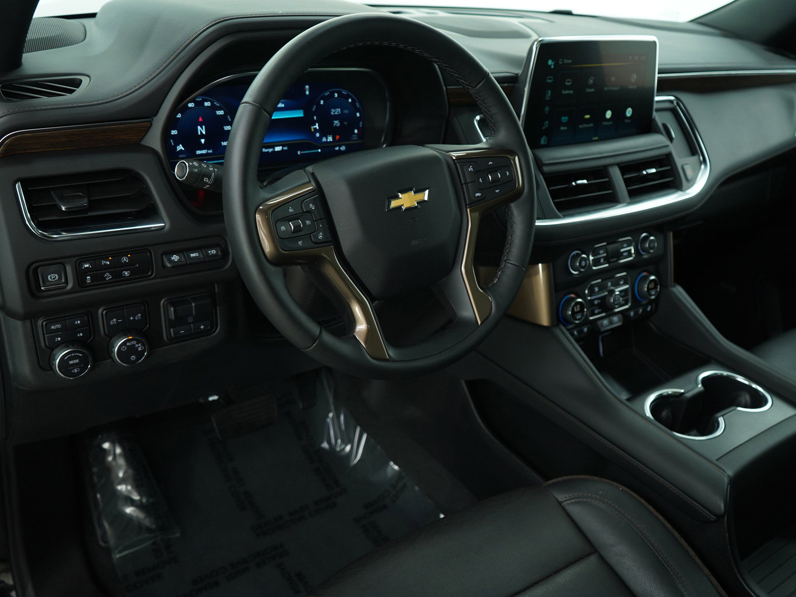 2024 Chevrolet Suburban High Country photo 17