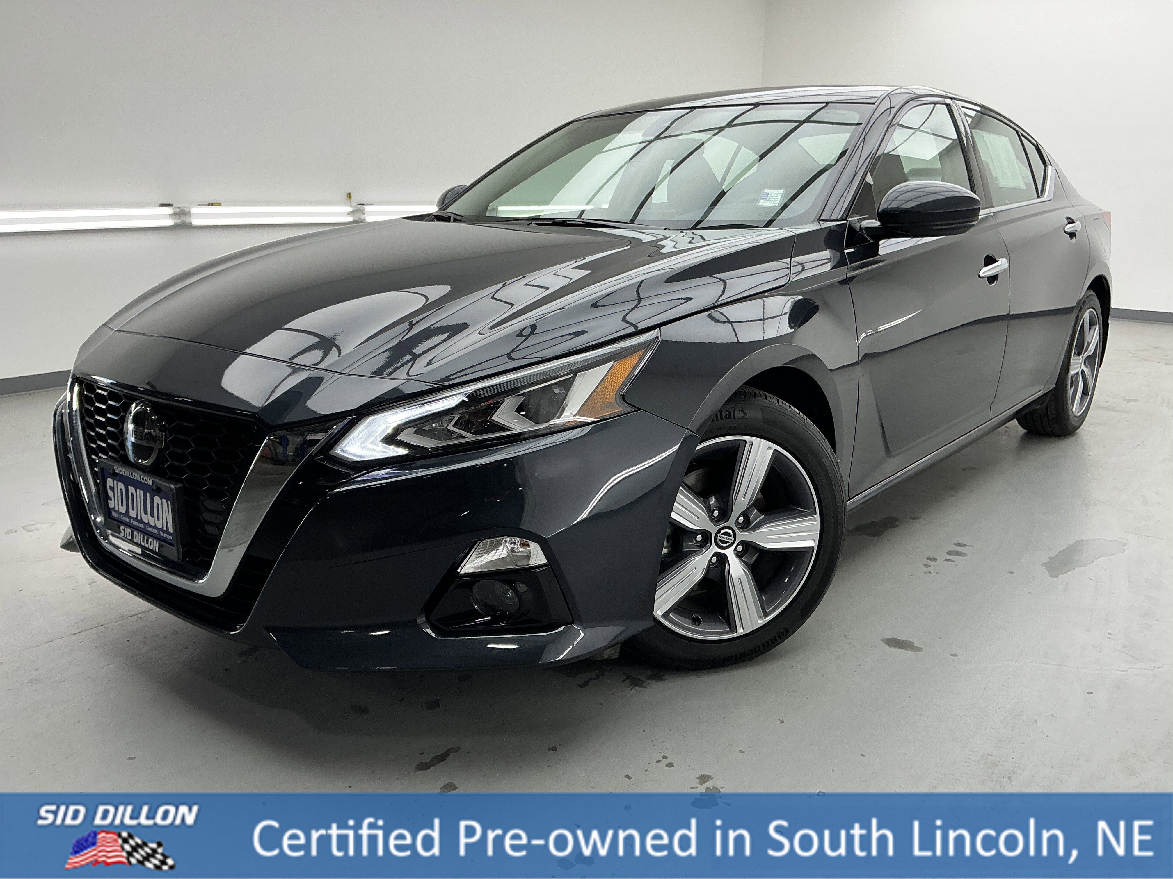 2022 Nissan Altima SL's photo