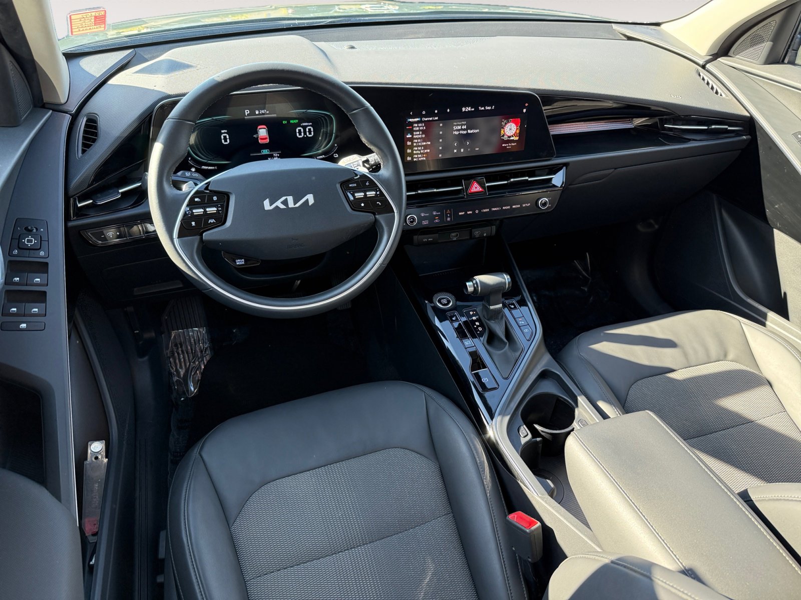 2023 Kia Niro EX photo 14