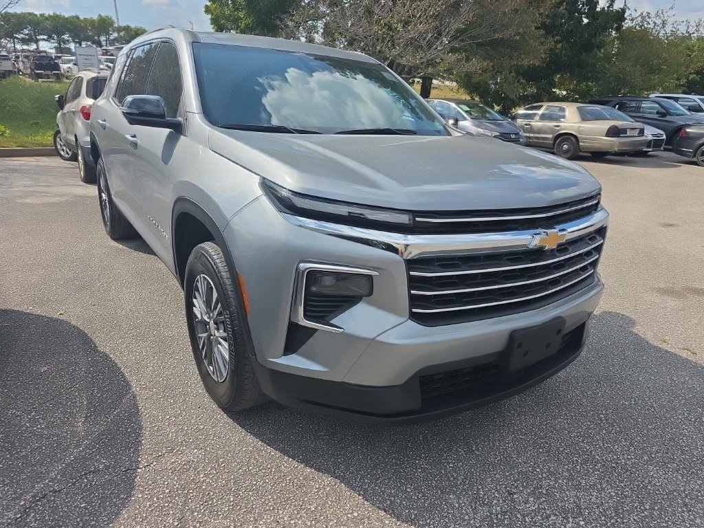 2024 Chevrolet Traverse photo 9