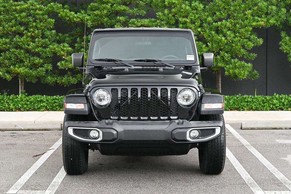 2022 Jeep Gladiator Sport photo 2