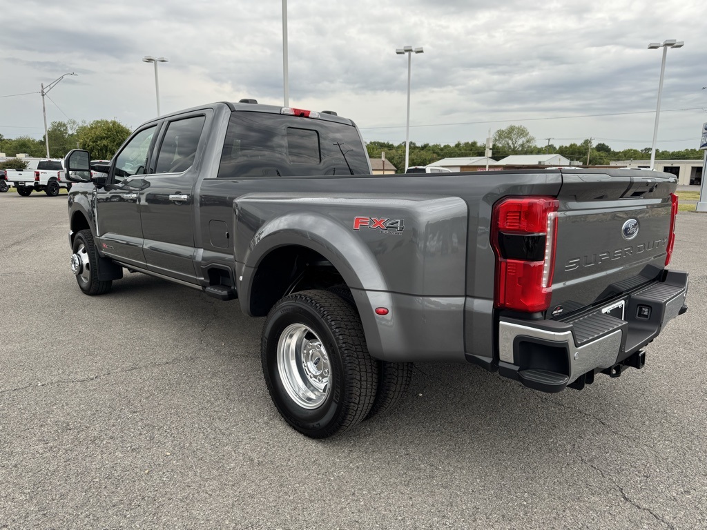 2026 Ford F-350 photo 7