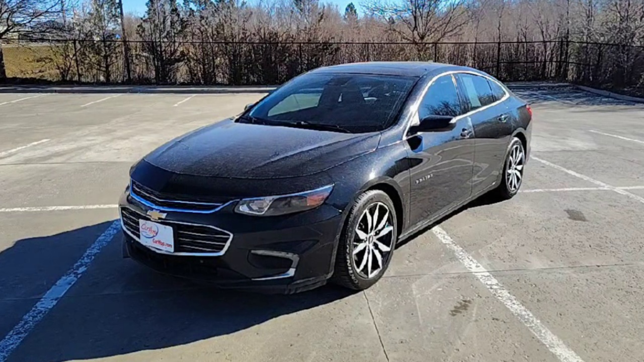 2017 Chevrolet Malibu 1LT photo 4