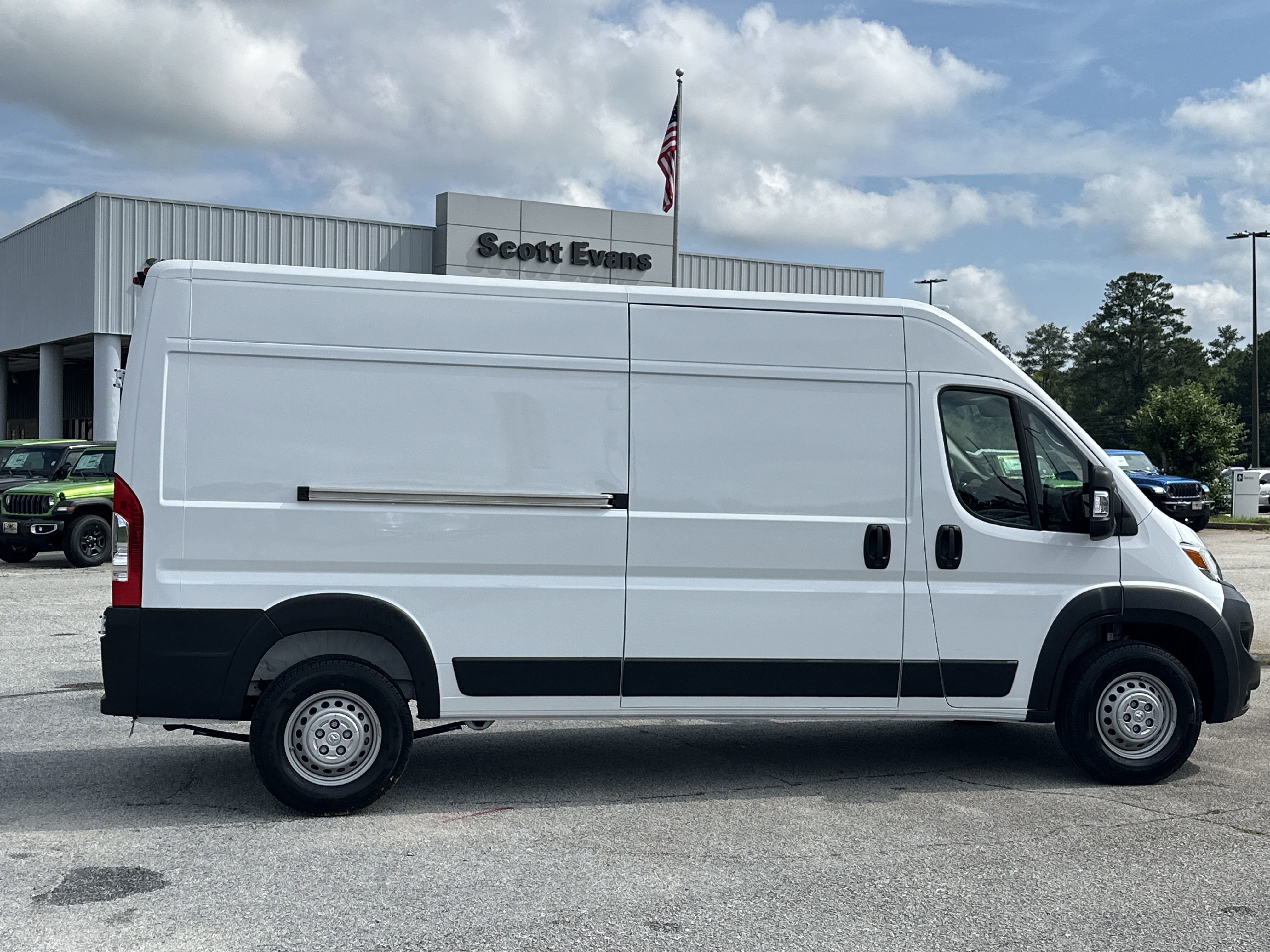 2025 Ram ProMaster 2500 photo 4