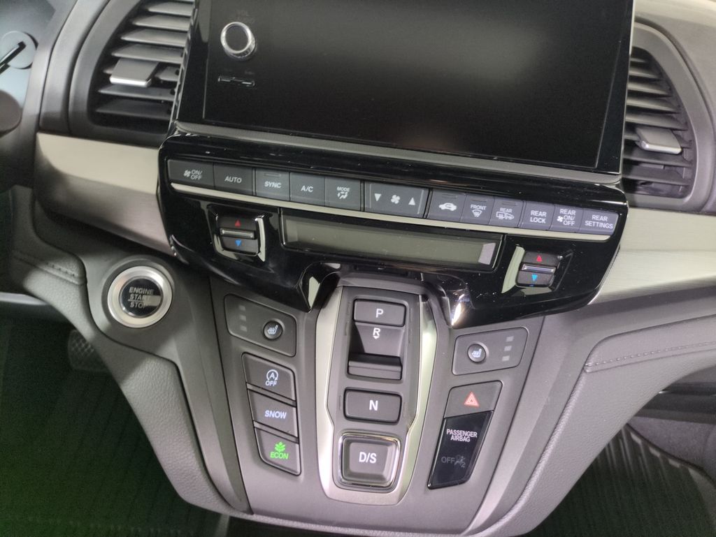 2026 Honda Odyssey photo 21