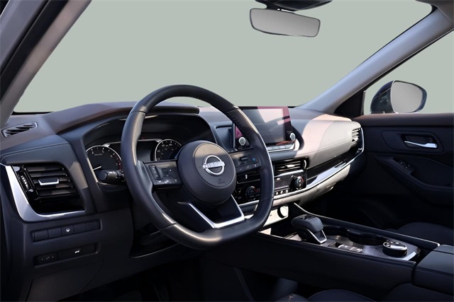 2022 Nissan Rogue SL photo 3