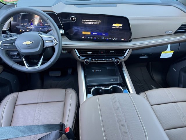 2025 Chevrolet Suburban High Country photo 15