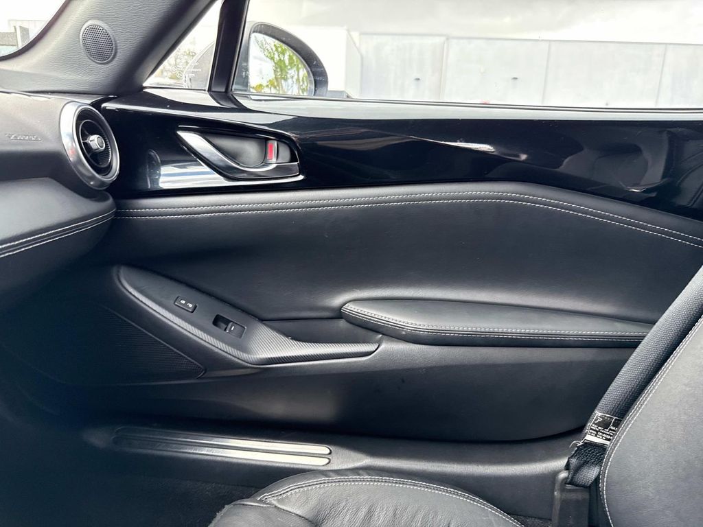 2023 Mazda MX-5 Miata RF Miata Grand Touring photo 15