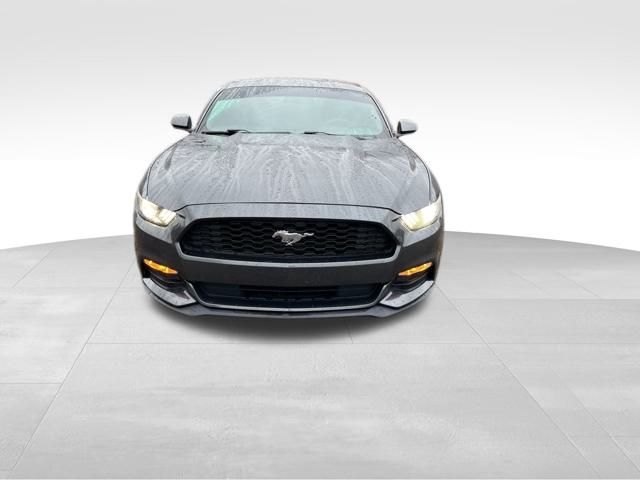 2016 Ford Mustang V6 photo 2