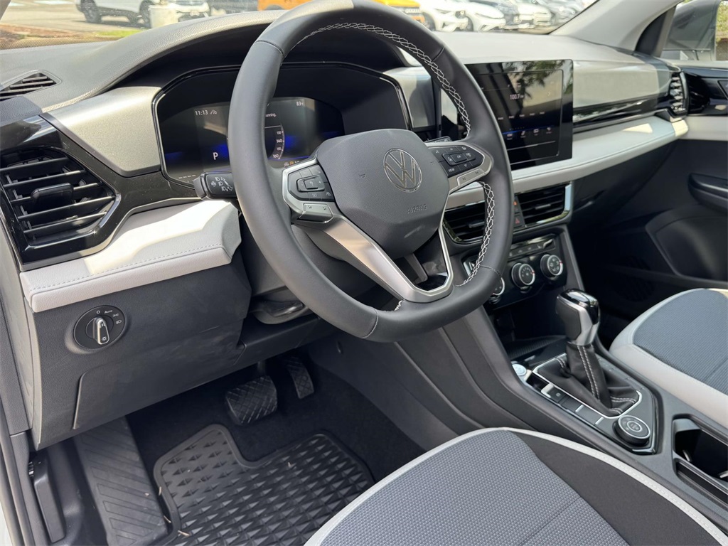 2025 Volkswagen Taos S photo 2
