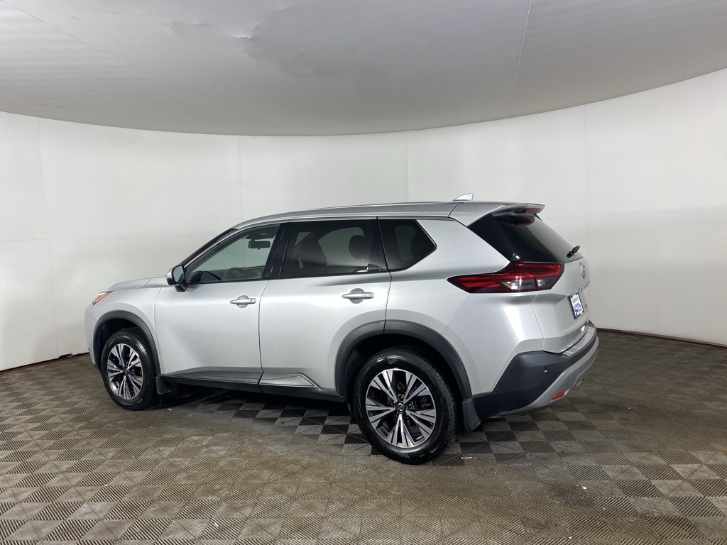 2021 Nissan Rogue SV photo 8