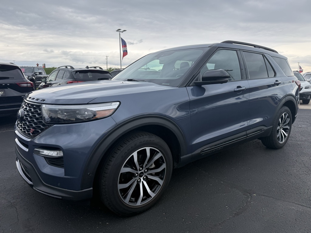 2021 Ford Explorer ST photo 4