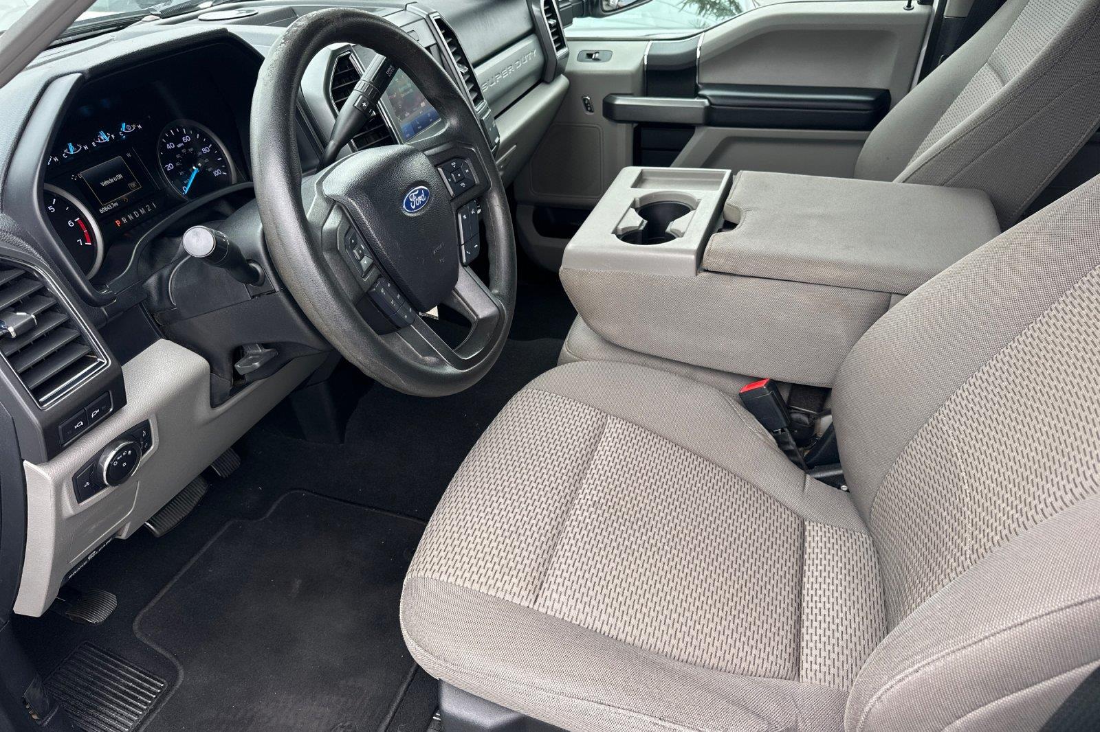 2021 Ford F-250 XLT photo 2