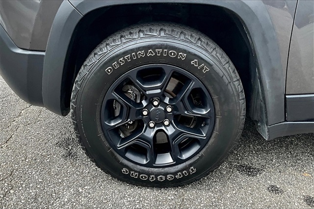 2020 Jeep Cherokee Trailhawk photo 26
