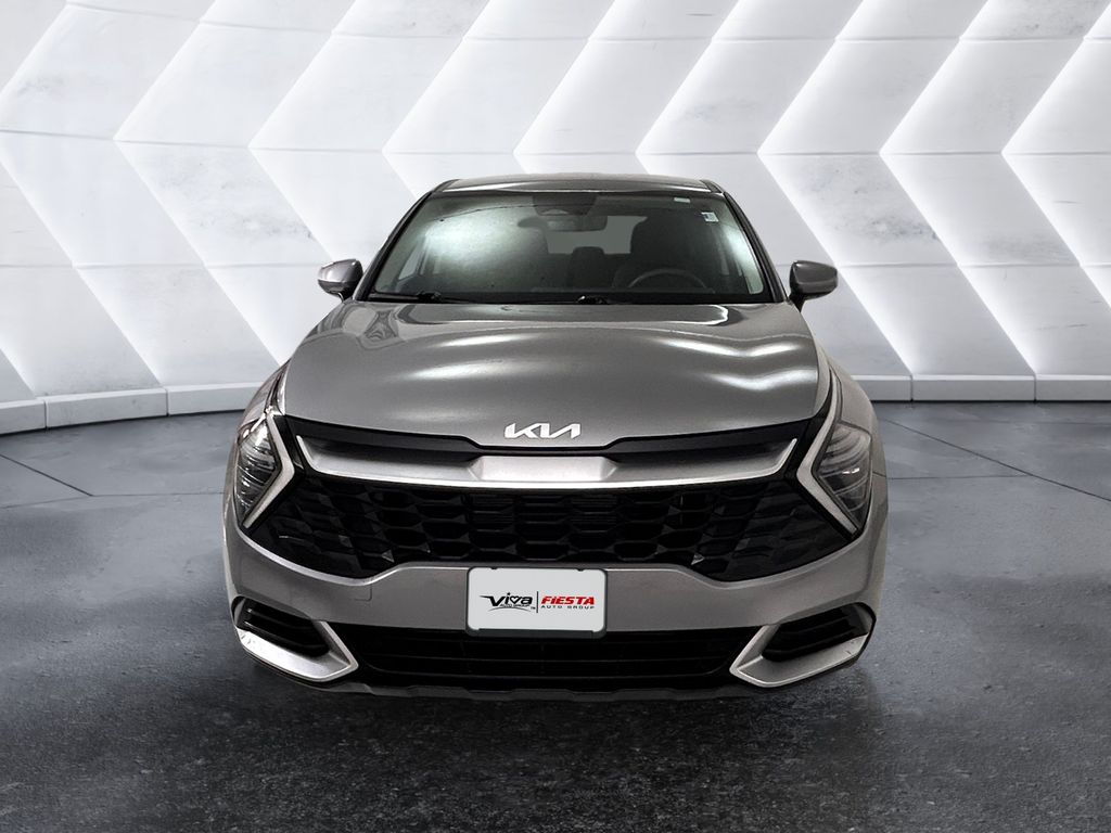 2025 Kia Sportage LX photo 2