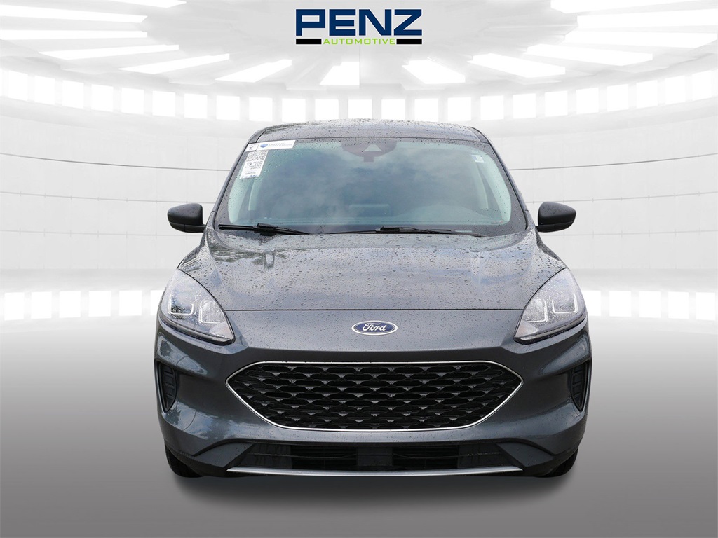 Used 2022 Ford Escape SE with VIN 1FMCU9G61NUA03307 for sale in Rochester, Minnesota