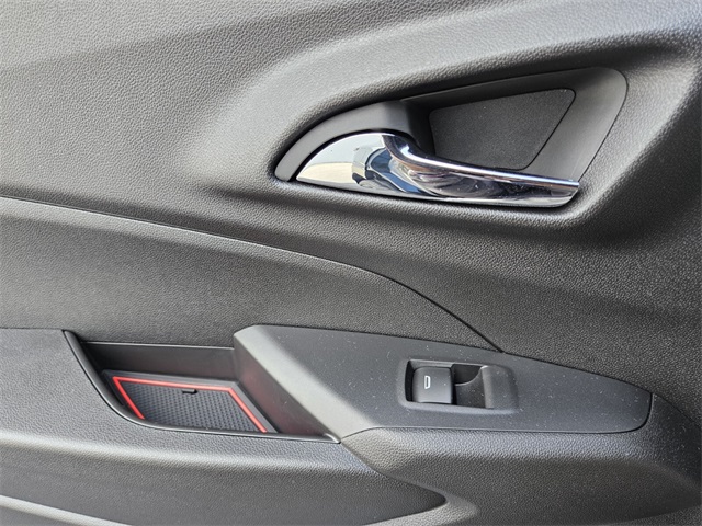 2024 Chevrolet Trax photo 17