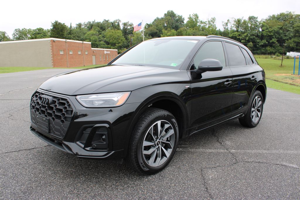 2024 Audi Q5 45 S line Premium photo 2