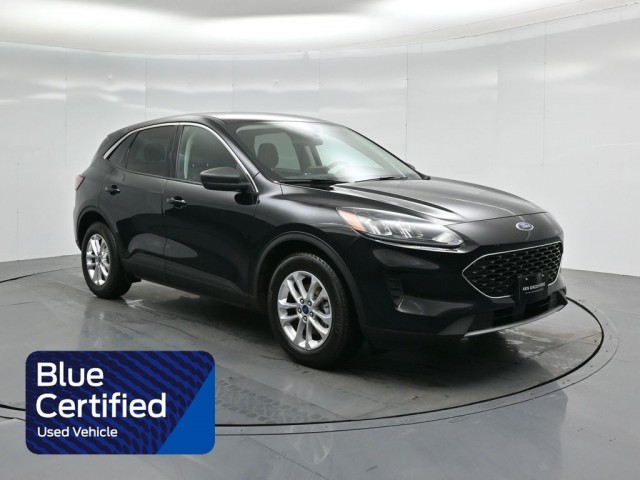 2022 Ford Escape SE's photo