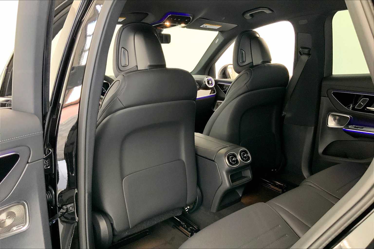 2026 Mercedes Benz GLC 300 4MATIC photo 10