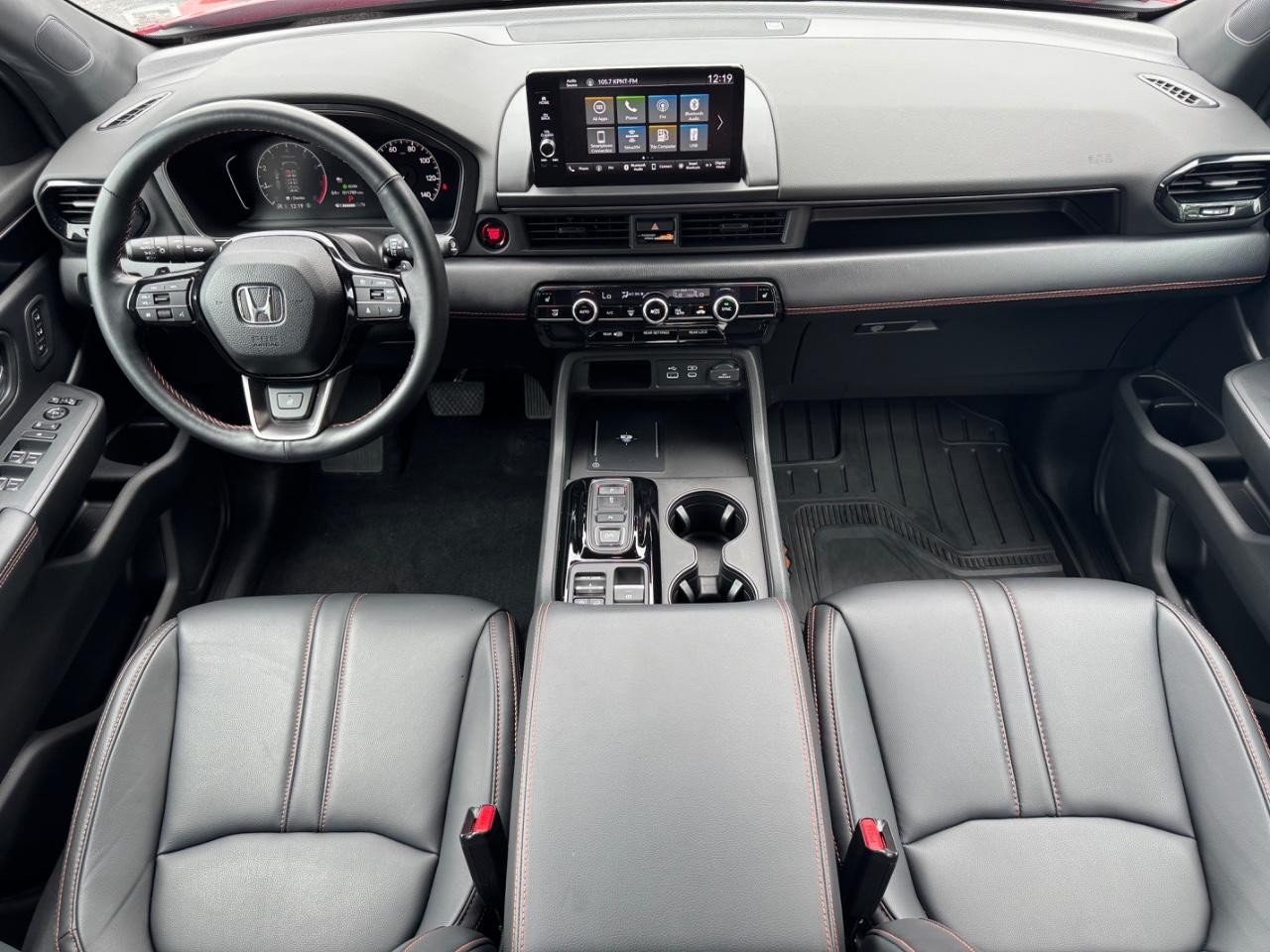 2025 Honda Pilot TrailSport photo 11