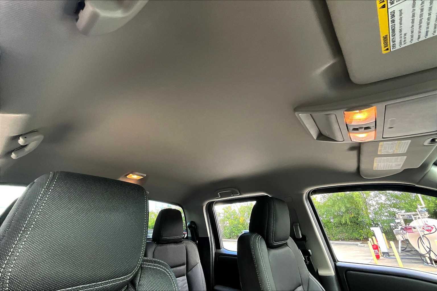 2024 Nissan Frontier SV photo 12