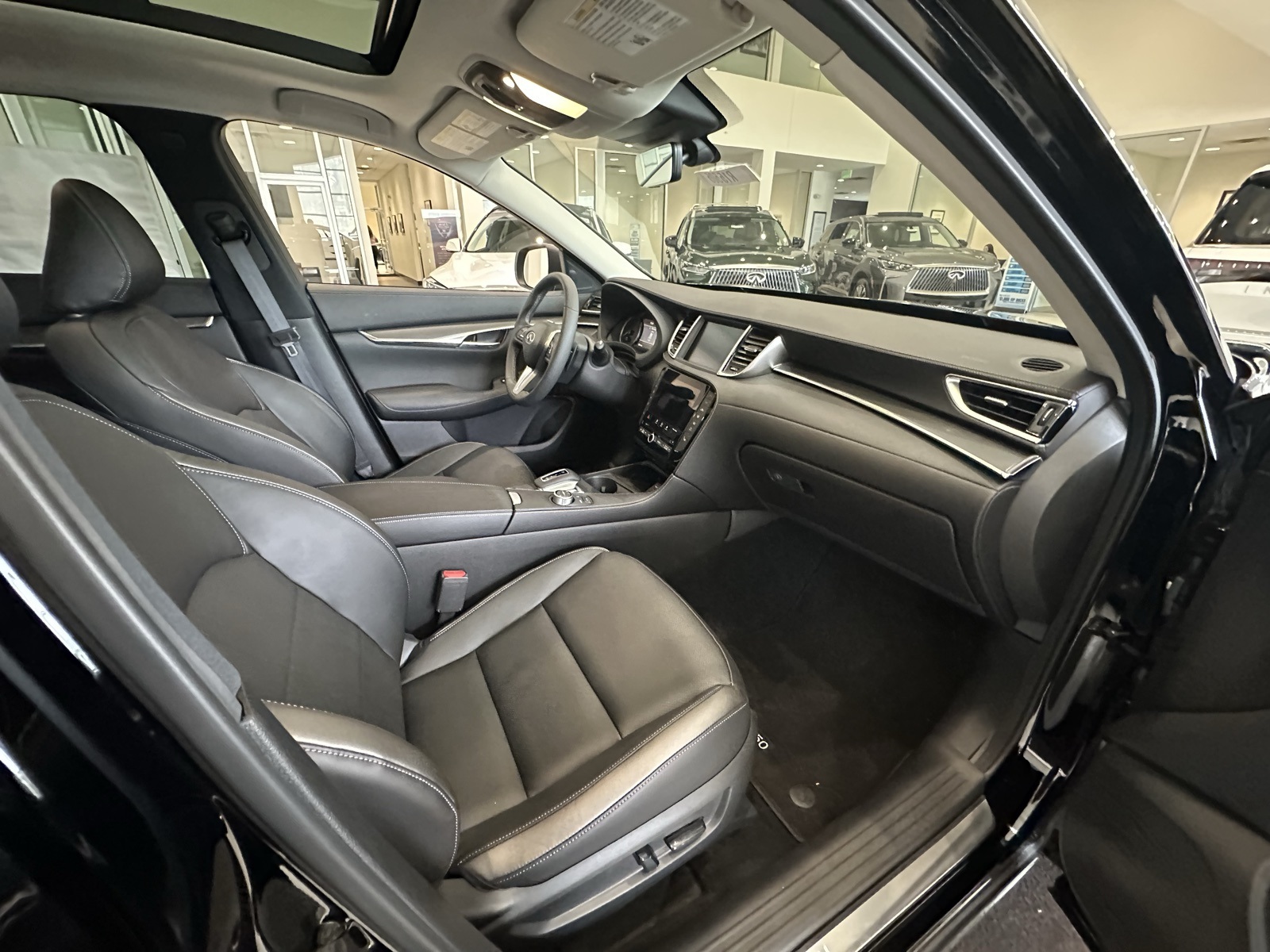2025 Infiniti QX50 Luxe AWD photo 37