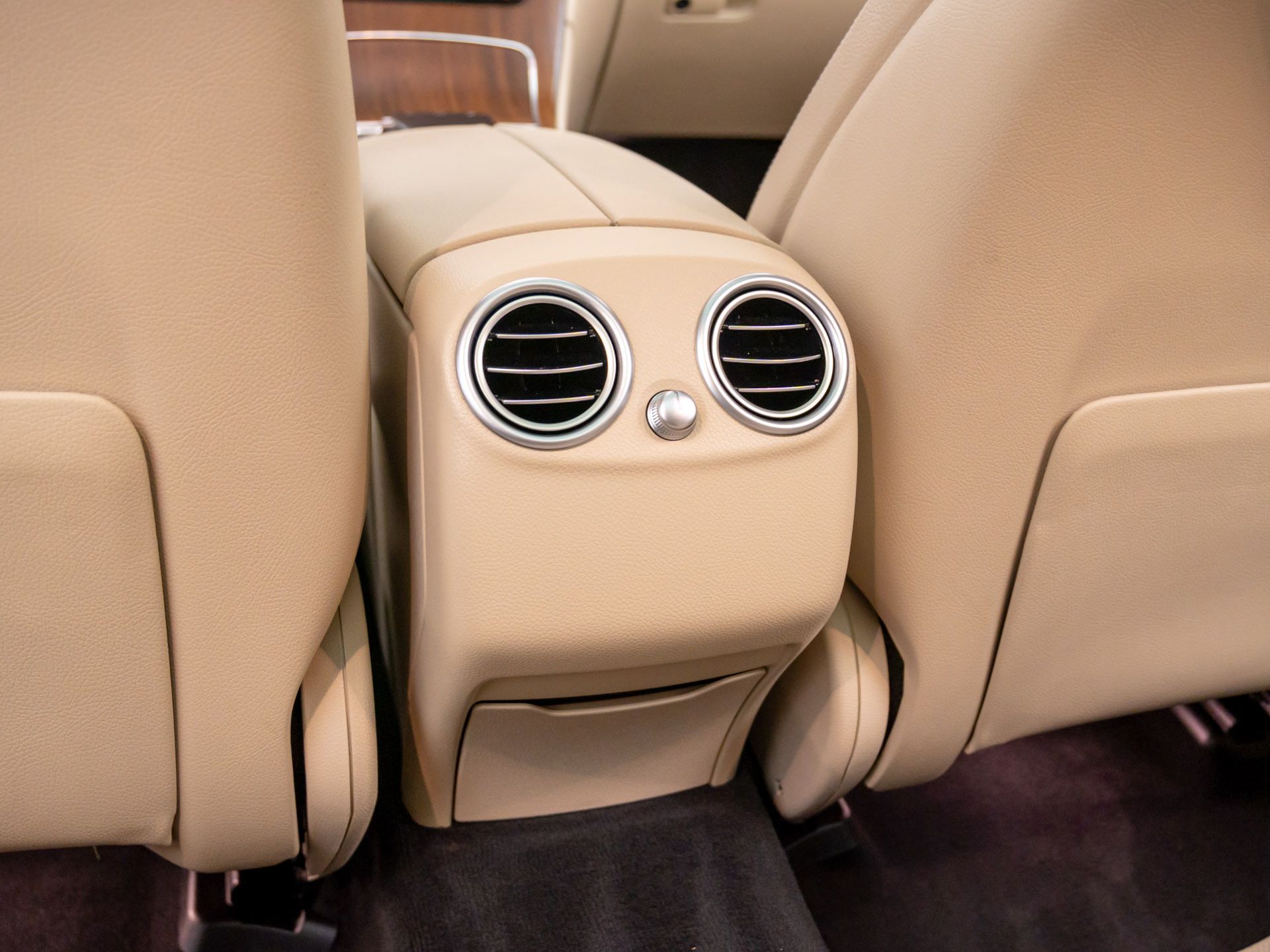 2020 Mercedes Benz GLC 300 4MATIC photo 16