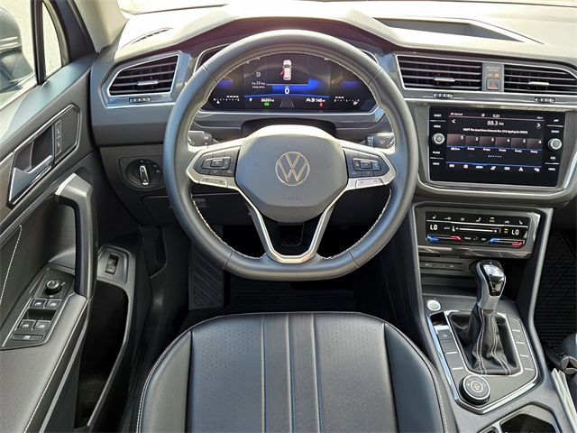2024 Volkswagen Tiguan SE Wolfsburg Edition photo 6