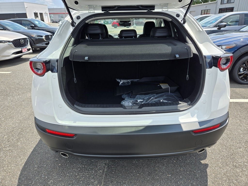 2025 Mazda CX-30 2.5 S Preferred photo 4