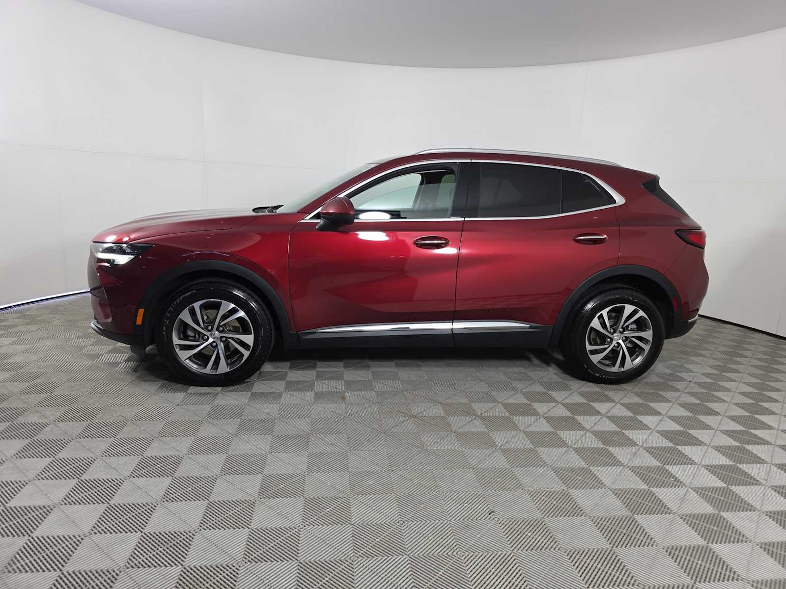 2023 Buick Envision Essence photo 3