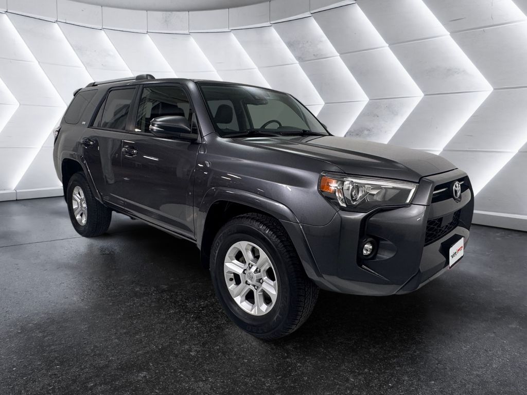 2023 Toyota 4Runner SR5 Premium's photo