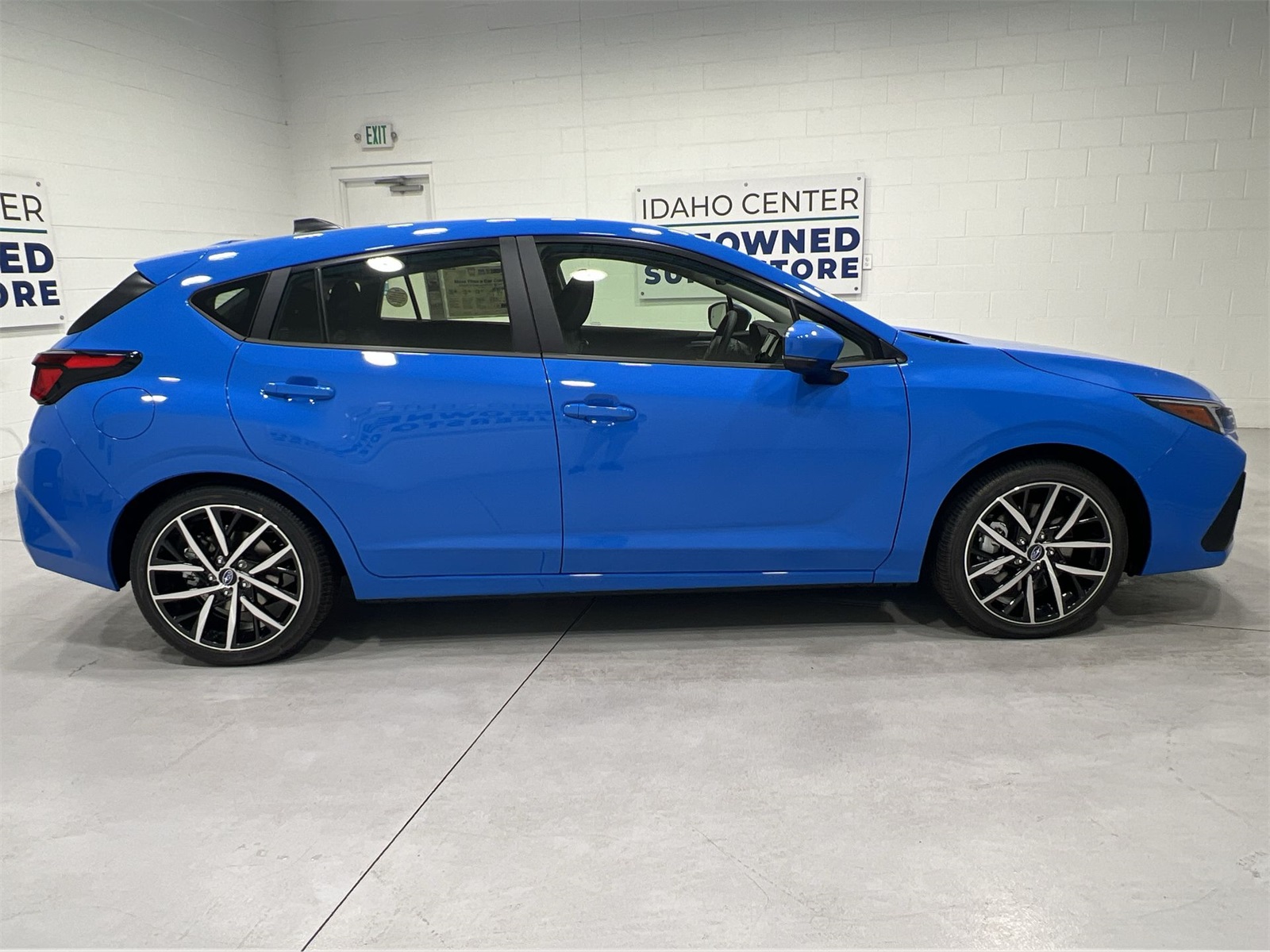 2025 Subaru Impreza Sport photo 9
