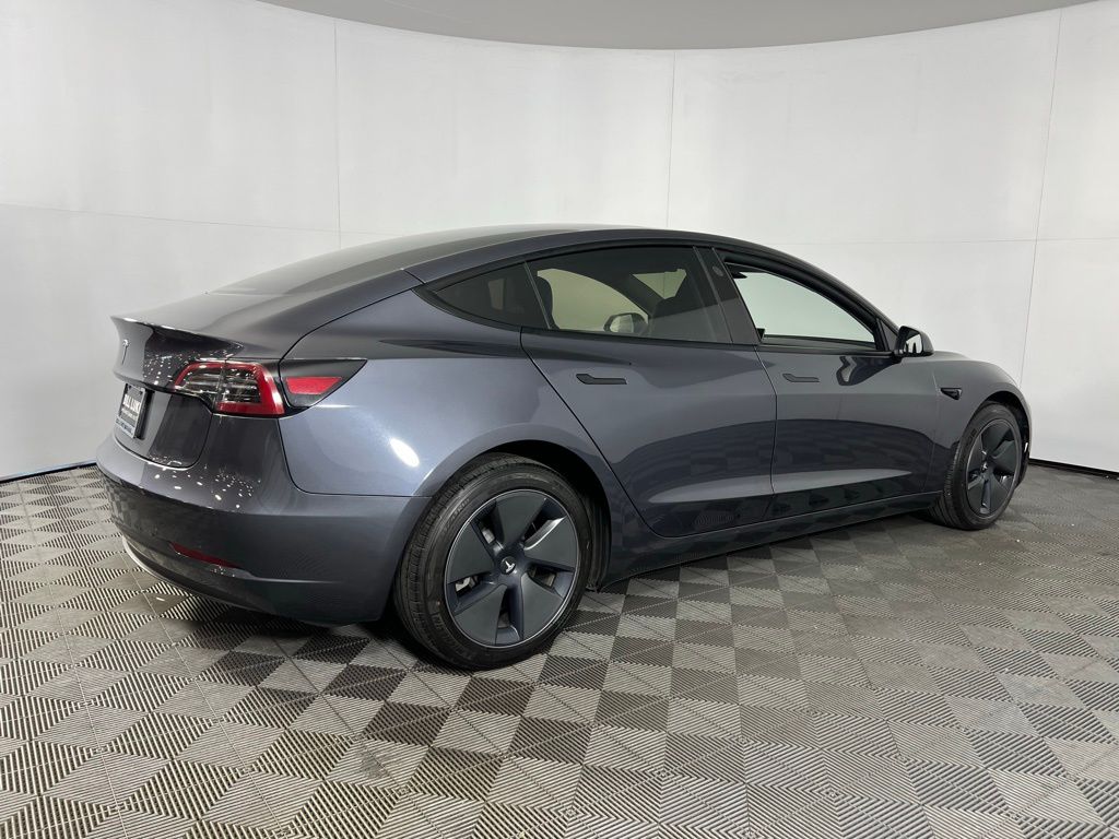 2023 Tesla Model 3 photo 4