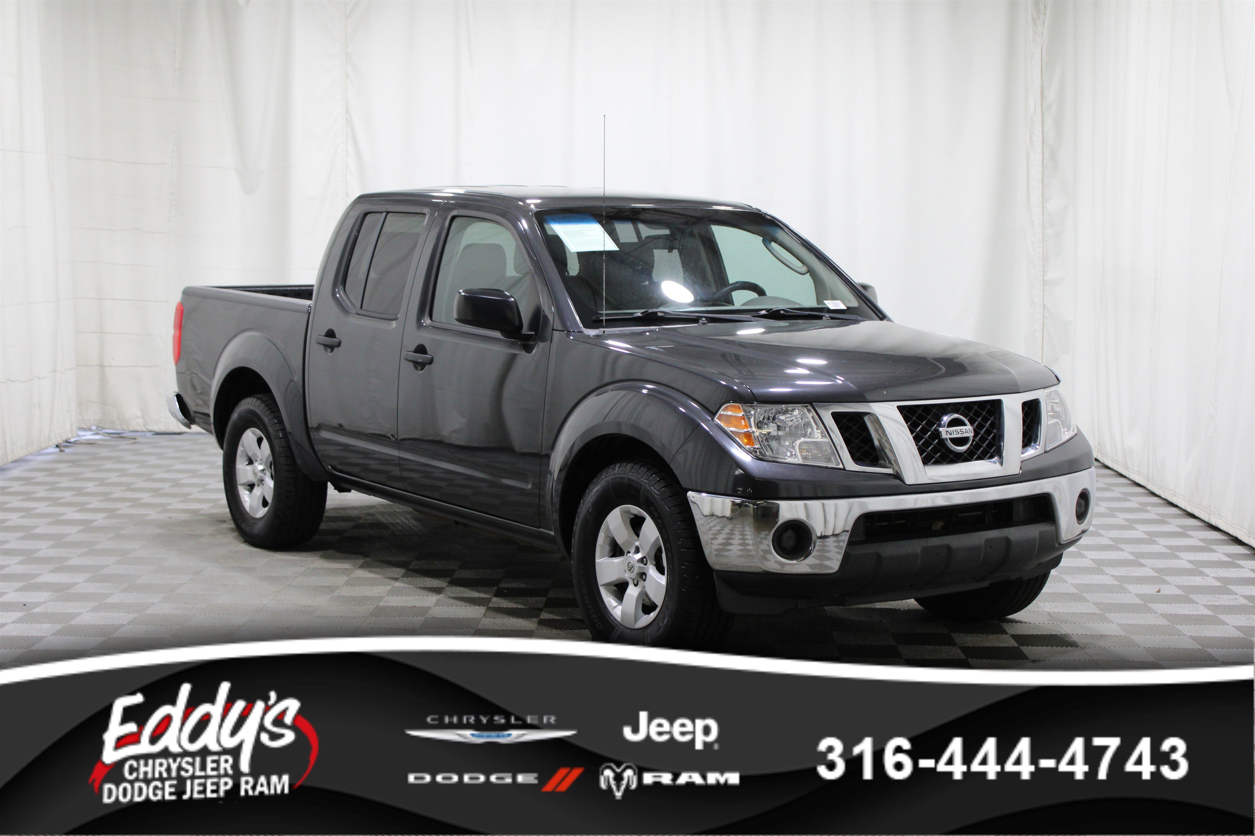 2010 Nissan Frontier SE's photo