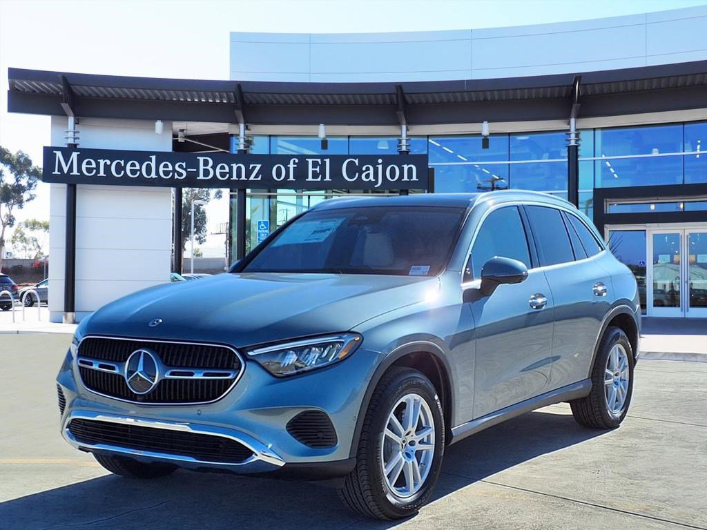 2026 Mercedes-Benz GLC Base's photo