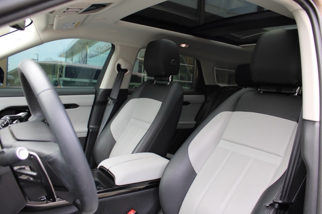 2024 Land Rover Range Rover Evoque Dynamic SE photo 4