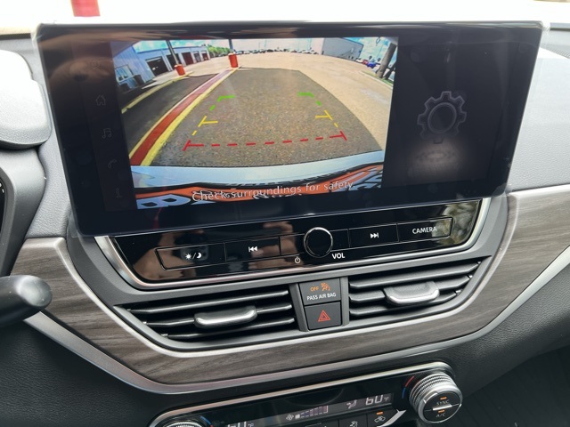 2025 Nissan Altima SV Special Edition photo 3