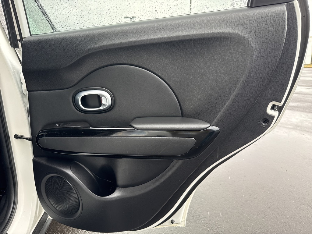 2014 Kia Soul Exclaim photo 25