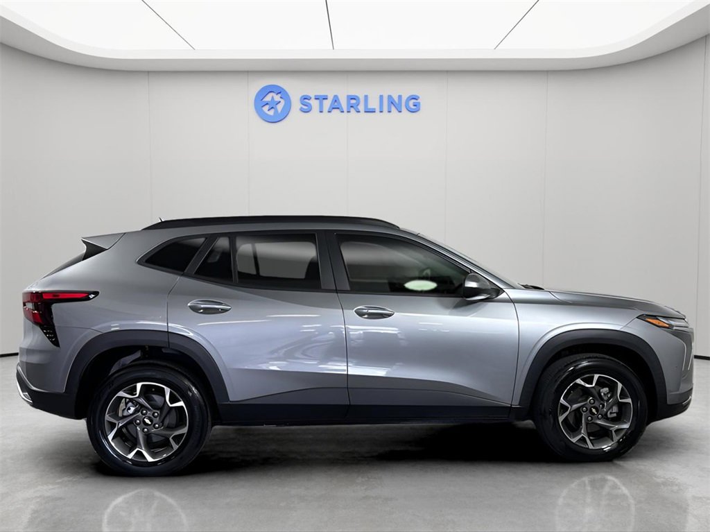 2024 Chevrolet Trax LT photo 10