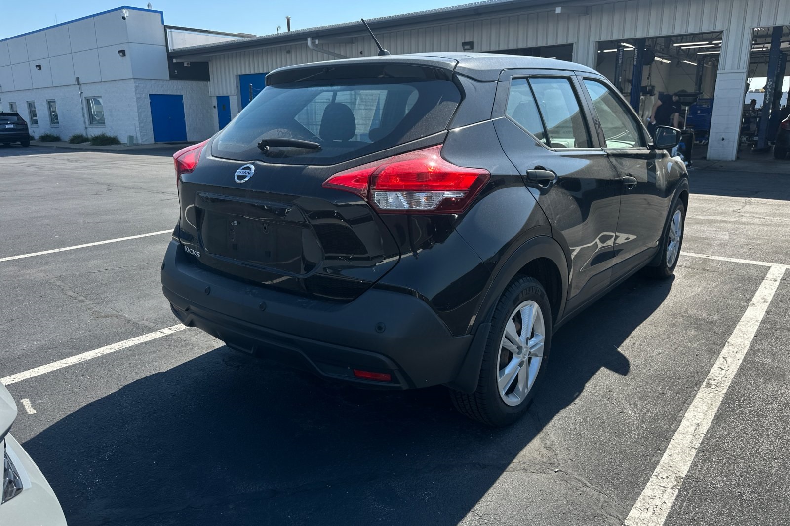 2020 Nissan Kicks S photo 5