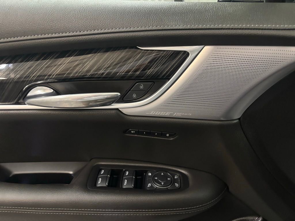 2025 Cadillac XT6 Premium Luxury photo 7